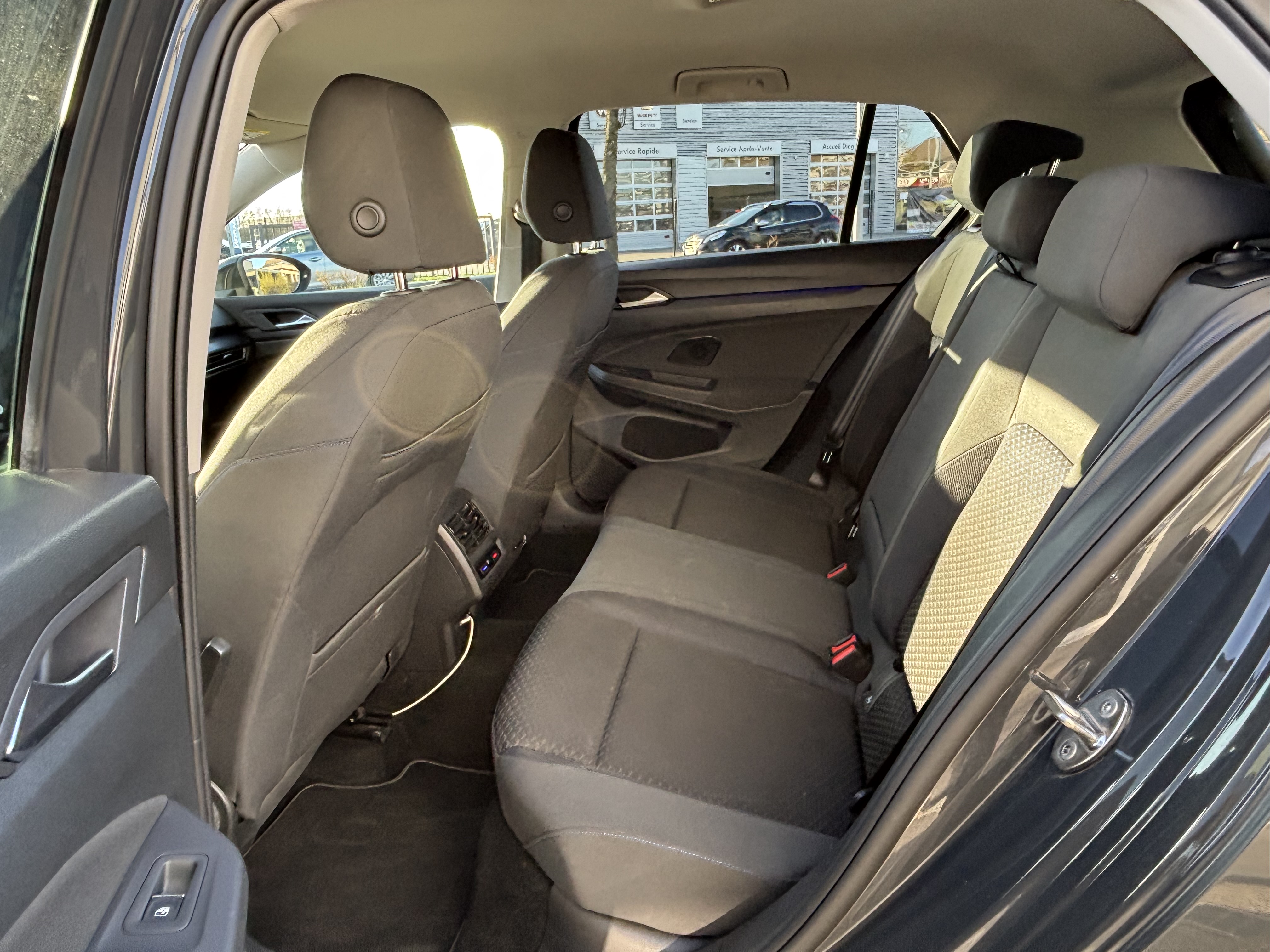 Volkswagen Golf — 16