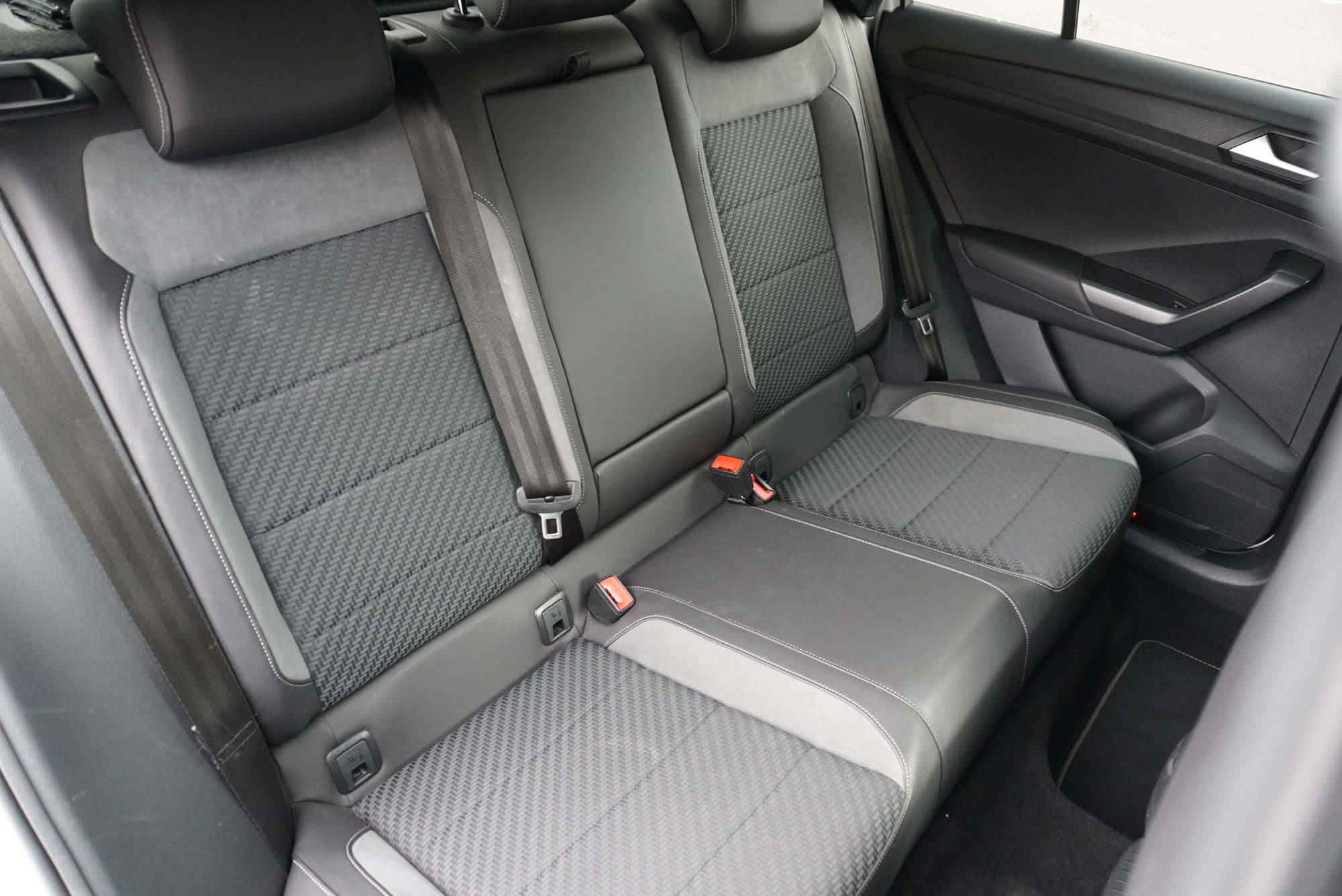 Volkswagen T-roc — 11