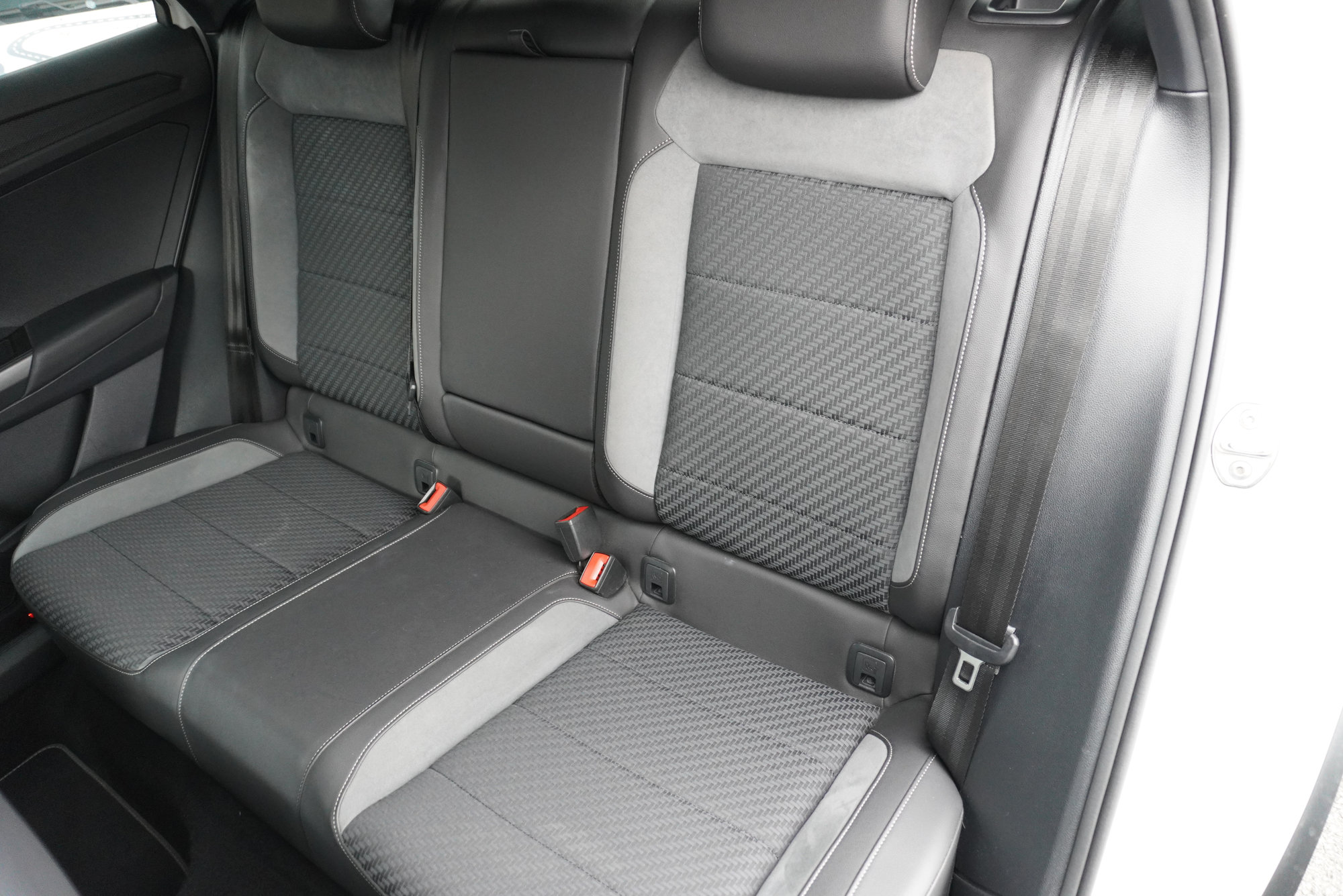 Volkswagen T-roc — 12