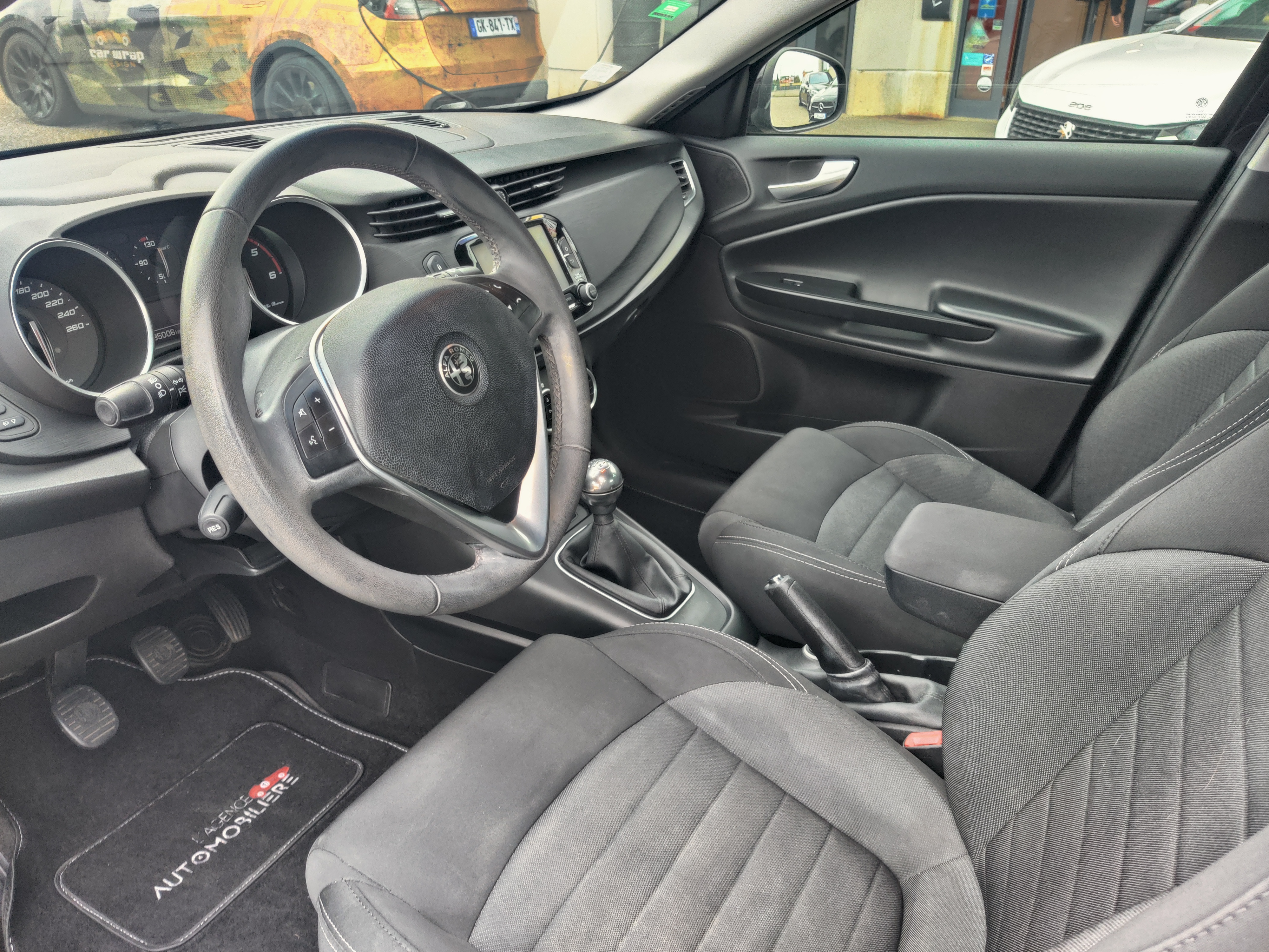 Alfa Romeo Giulietta — 11