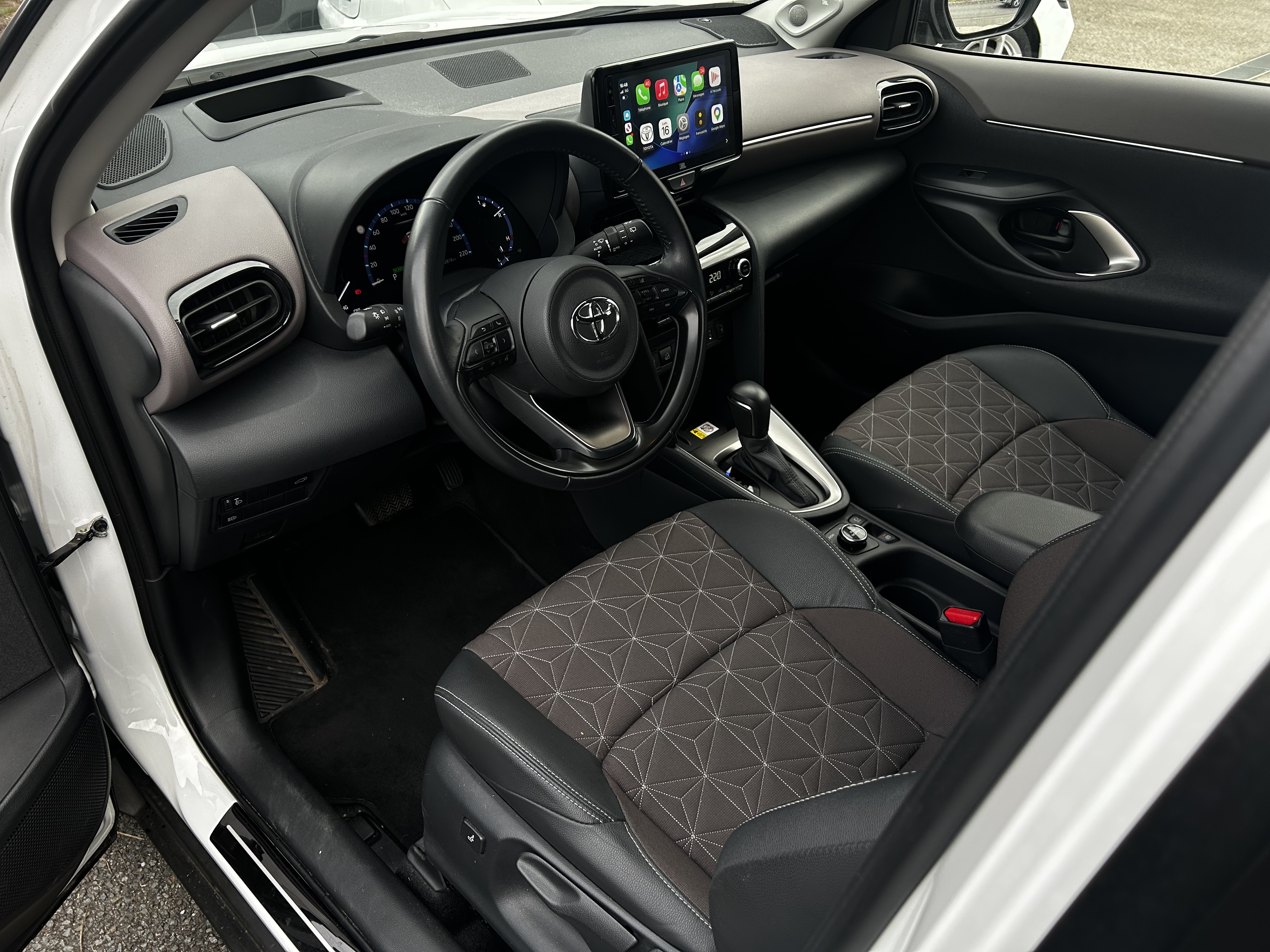 Toyota Yaris Cross — 14