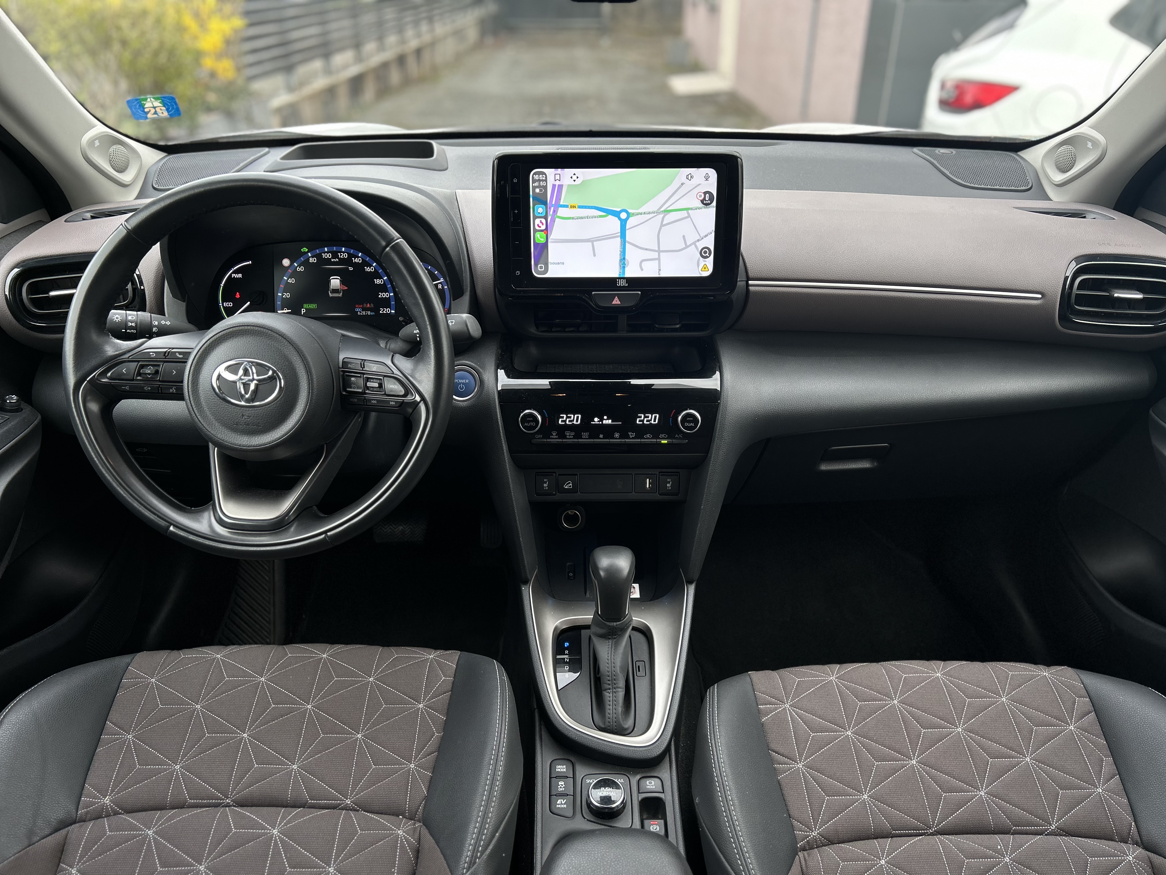 Toyota Yaris Cross — 15