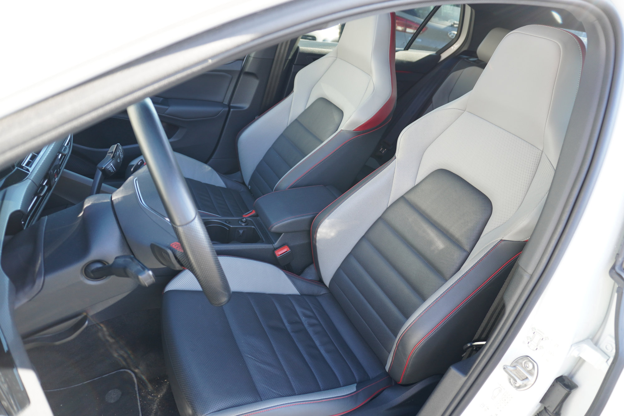 Volkswagen Golf — 12