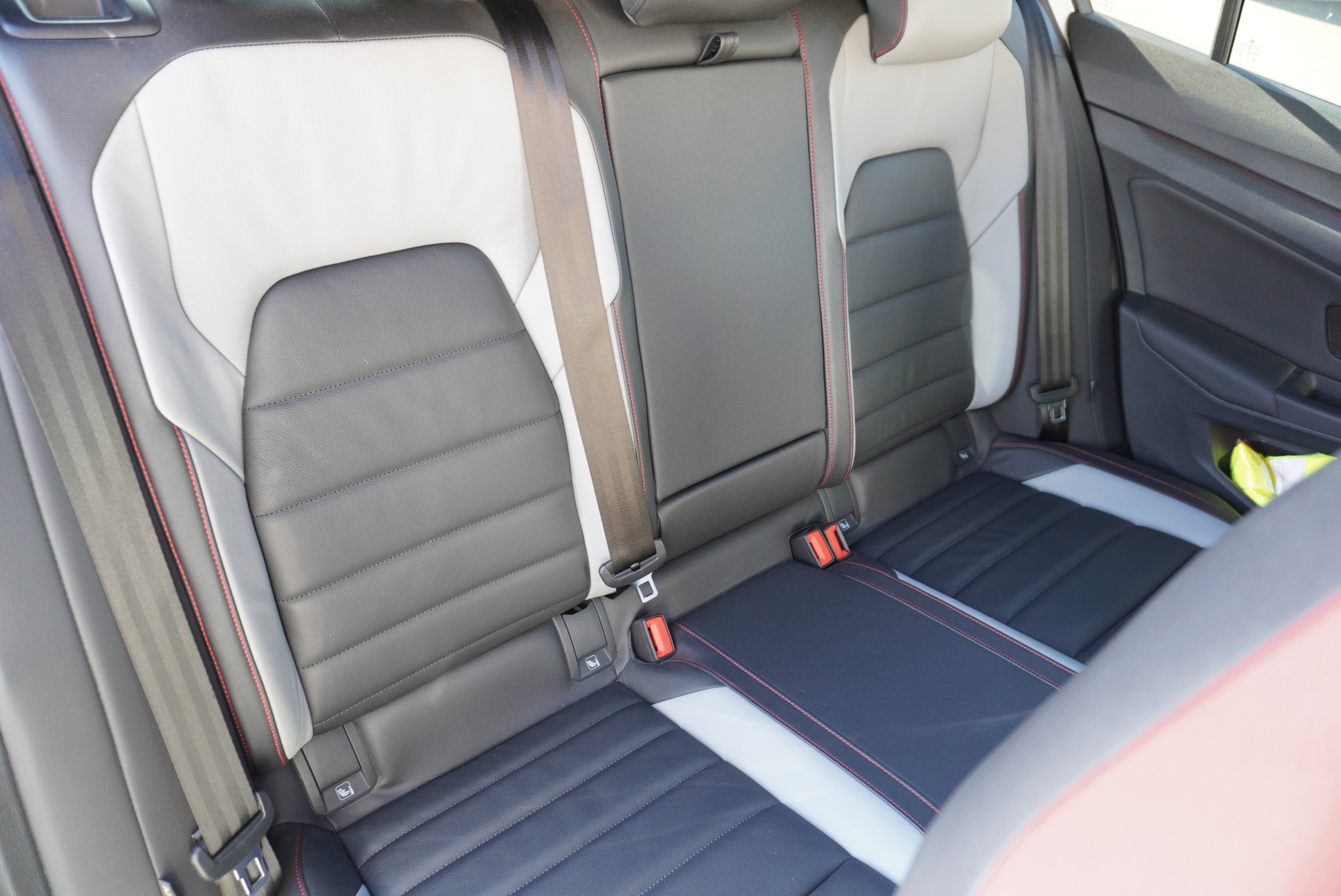 Volkswagen Golf — 14