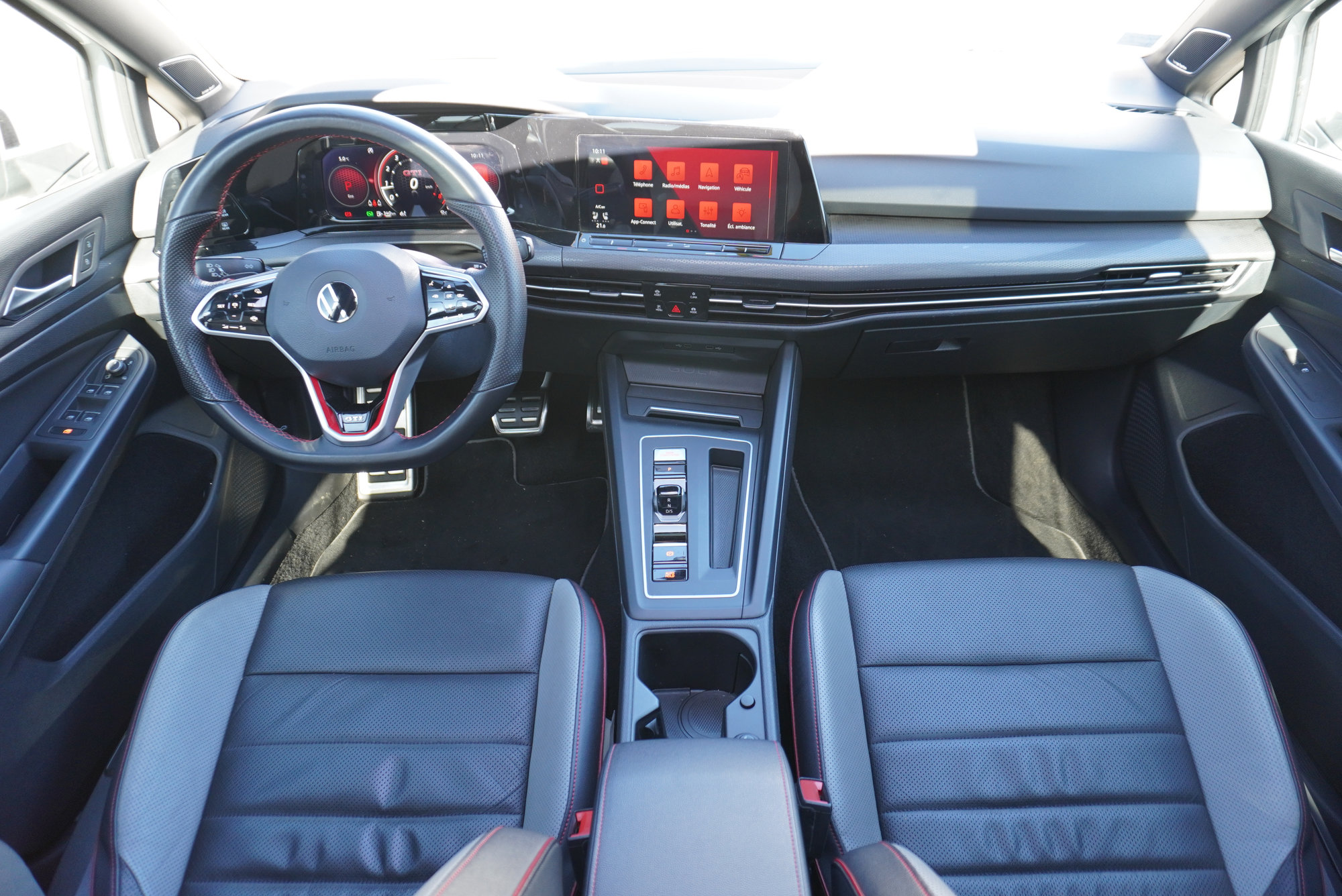 Volkswagen Golf — 16