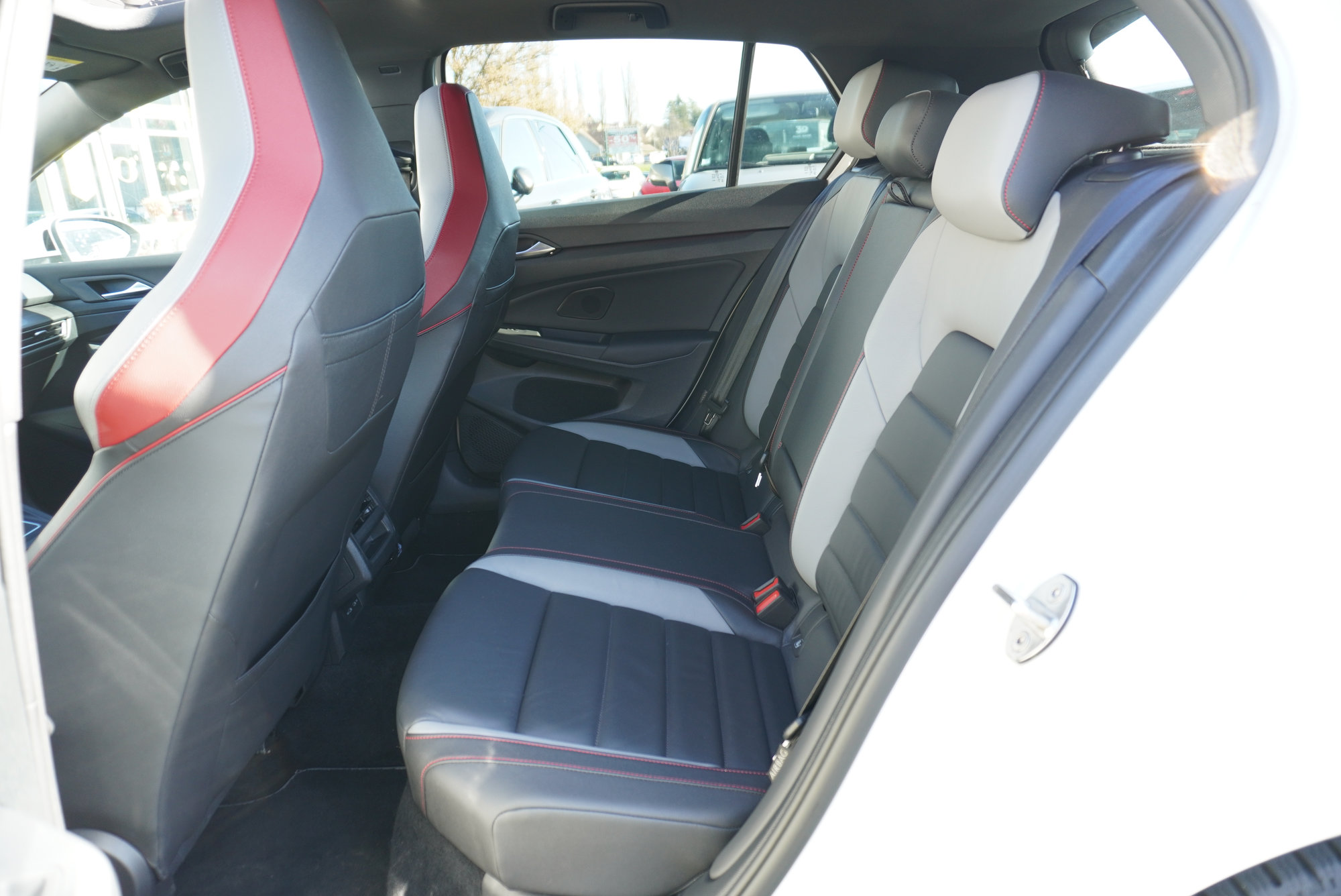 Volkswagen Golf — 30