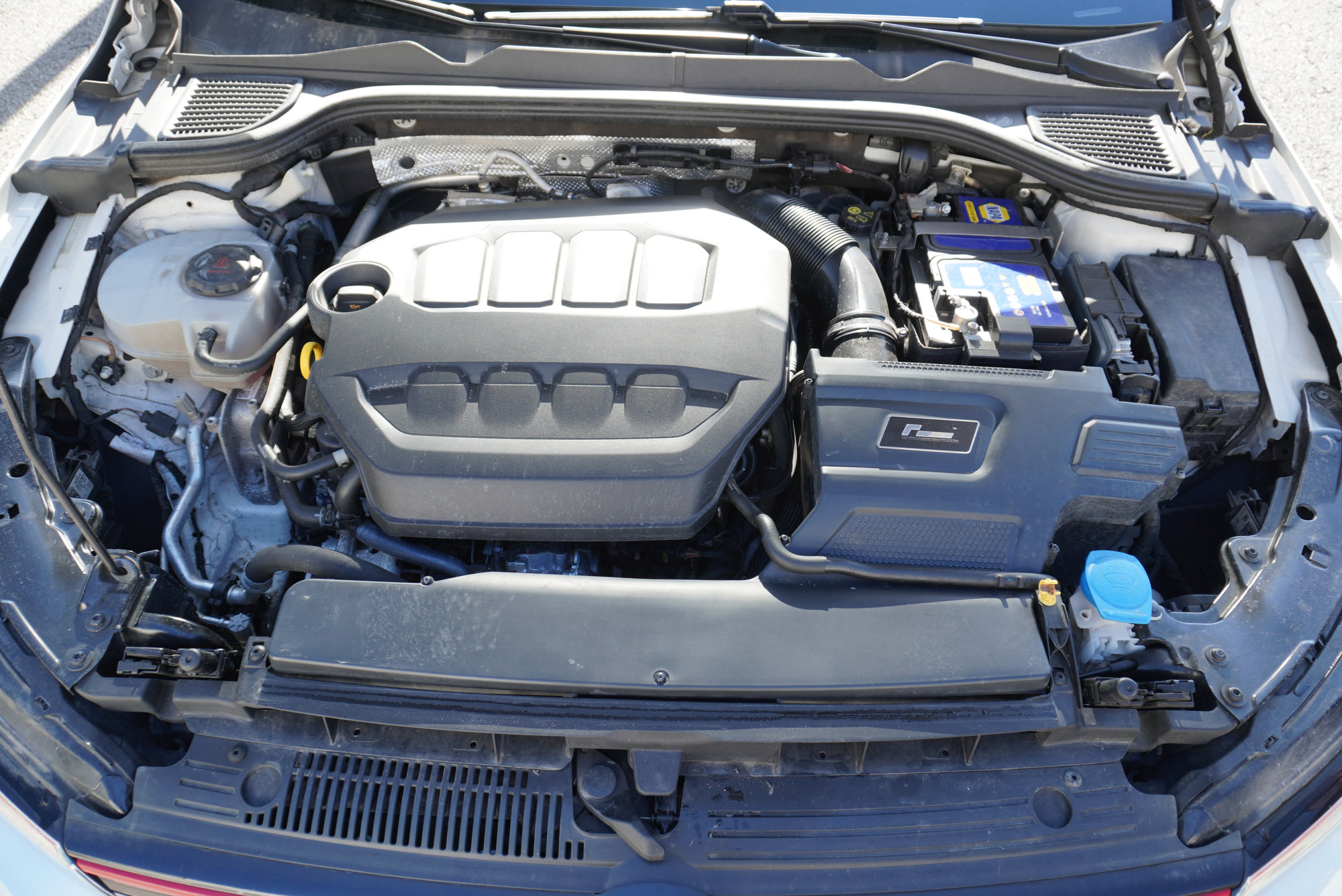 Volkswagen Golf — 33